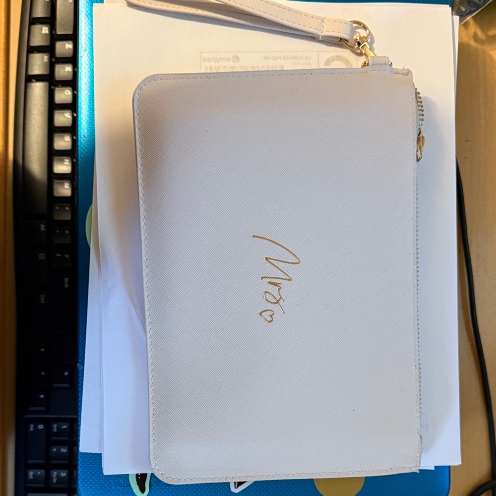 Mrs. White Wristlet with Gold Script